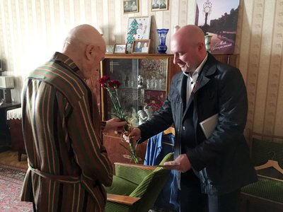 Депутаты поздравили ветеранов Великой Отечественной войны