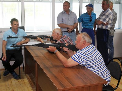 В ФОКе «Баташев Арена» прошли традиционные соревнования по стрельбе среди ветеранов.