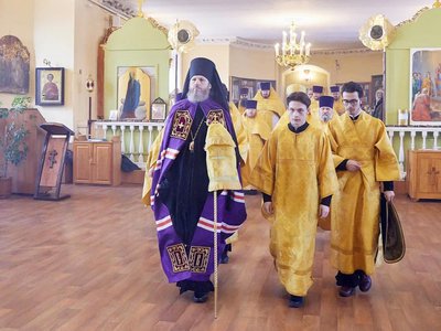 Выксунцы поздравили епископа Выксунского и Павловского Варнаву с днём рождения
