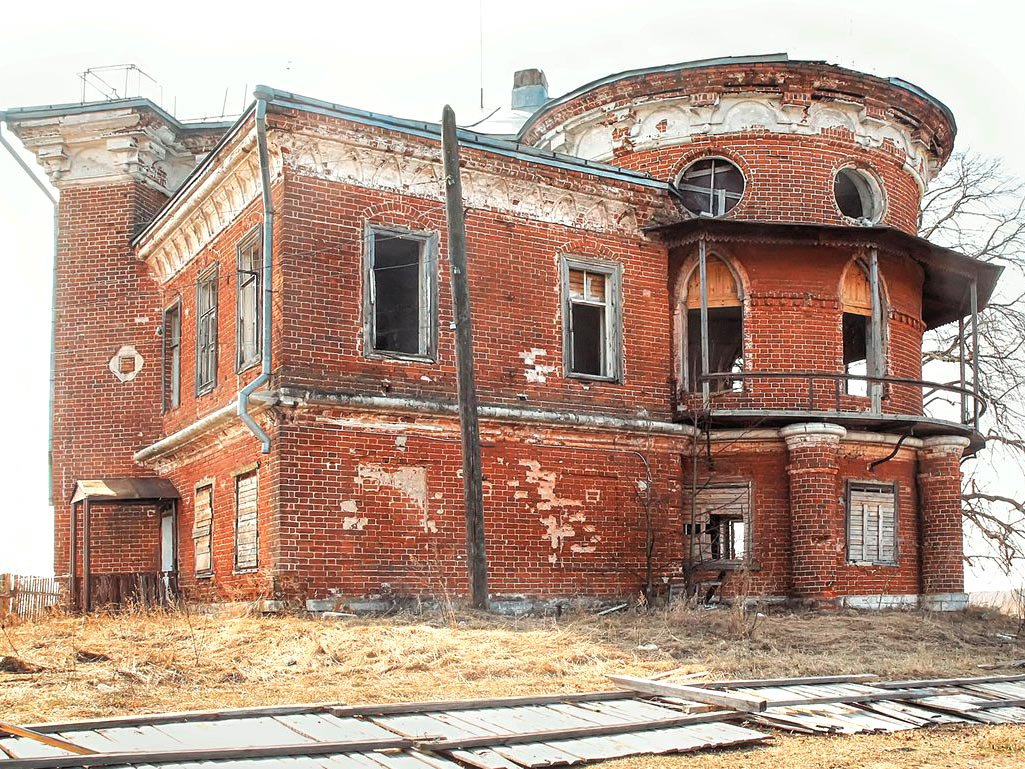 «Домик охотника» в Махново ущелье