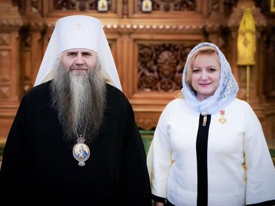 Наталью Липатову наградили памятным знаком «350 лет Нижегородской епархии»