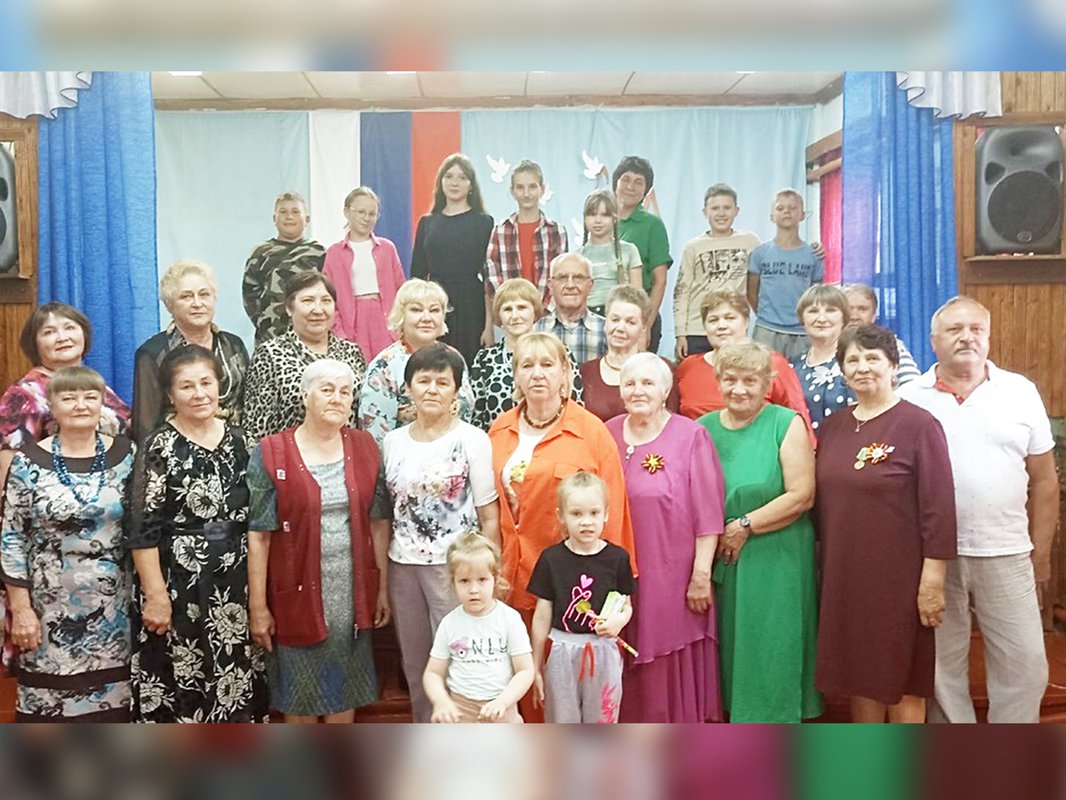 Мероприятие посвящённое Дню России прошло в Сноведском Доме творчества