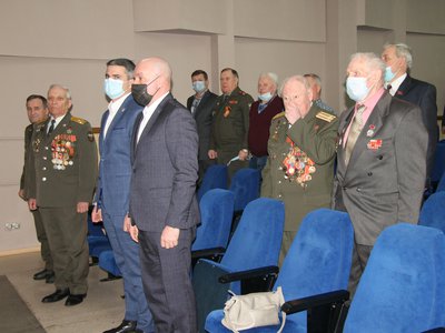 Торжественное собрание в честь Дня защитника Отечества прошло в ДК им. Лепсе