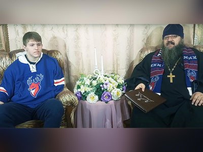 Священник Выксунской епархии взял интервью у игрока хоккейного клуба «Торпедо»