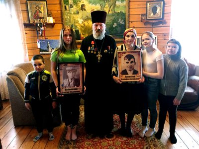 Отец Геннадий Колоколов призвал почтить память ветеранов