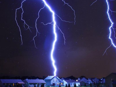 Как защитить дом от удара молнии?
