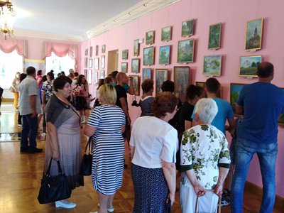 В музее АО «ВМЗ» открылась выставка работ преподавателя ДХШ Елены Каталёвой (Выкса, 2018 г.)