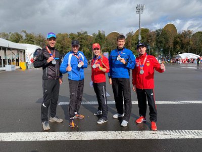 Сотрудники АО «ВМЗ» приняли участие в «Московском марафоне»