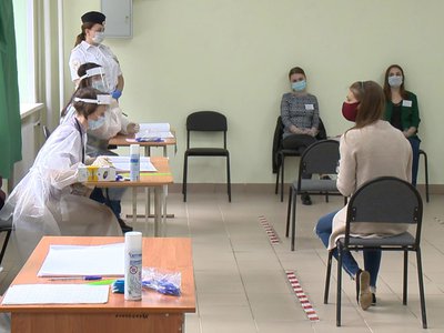 Глеб Никитин оценил соблюдение мер безопасности на избирательном участке в Нижнем Новгороде