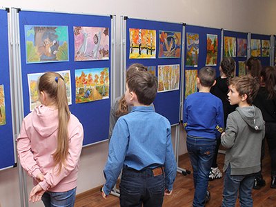 В детской художественной школе закрылась выставка «Закружилась листва золотая»
