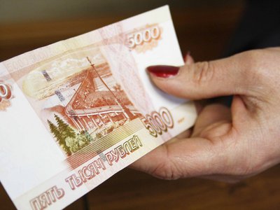 Зарплатные ожидания нижегородок на 15 тысяч рублей ниже, чем у мужчин