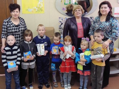 500 детей получили подарки