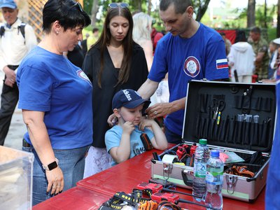 Активно помогаем СВОим