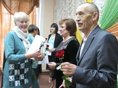 Учителей Выксы поздравили с профессиональным праздником