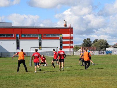 Подразделения «Завода корпусов» соревновались в мини-футболе