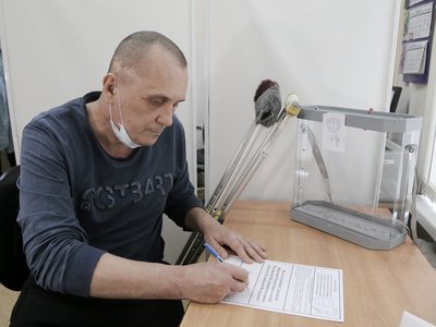 Эвакуированные в Нижегородскую область жители ЛНР, ДНР, Запорожской и Херсонской областей голосуют на референдуме
