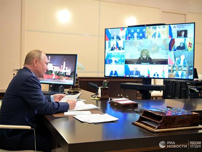 Президент РФ одобрил нерабочие дни с 30 октября по 7 ноября