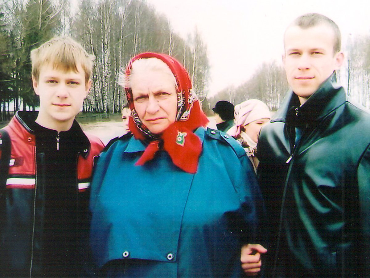 Тамара Петренко с внуками