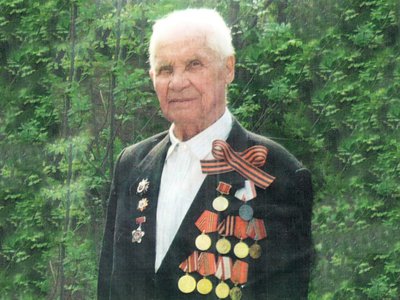 Во время войны младшего сержанта Ивана Колосова немка научила играть на аккордеоне