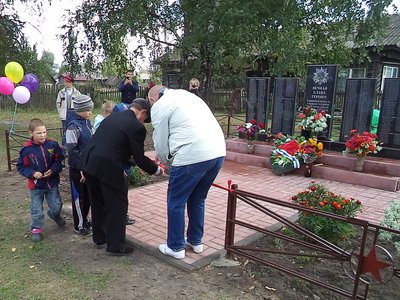 Памятник воинам установили в день села