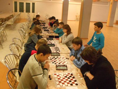 Турнир по русским шашкам среди школьников города