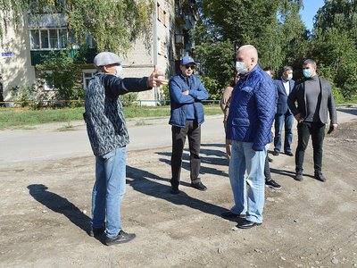 Глава МСУ встретился с инициативными жителями дома №50 в м-не Гоголя