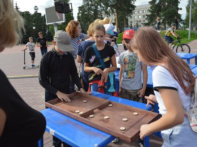 «Фестиваль сладкоежек» на площади Октябрьской революции (Выкса, 2019)