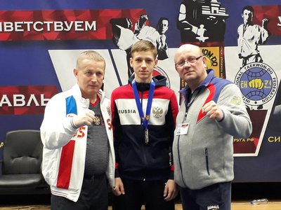 Егор Громов завоевал серебро на соревнованиях по тхэквондо