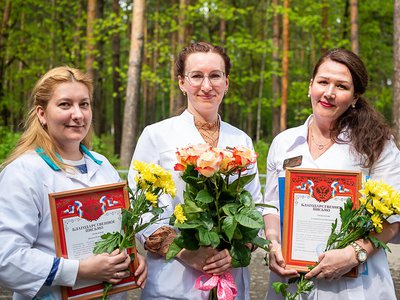 Медсестёр и медбратьев поздравили с профессиональным праздником