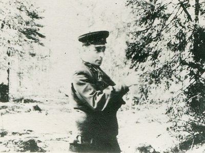 И.-В.-Зуев-на-фронте,-1942-год.jpg