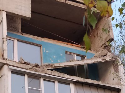 Обрушилась балконная плита в доме 6А в Жуковке
