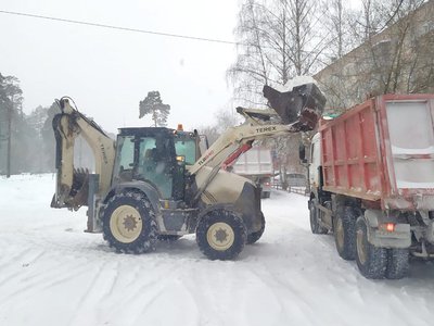Более 15 тысяч кубометров снега уже убрано с улиц города коммунальными службами