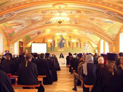 Вчера в Иверском женском монастыре состоялось собрание духовенства и мирян Выксунской епархии