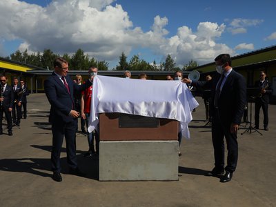 Михаил Мурашко и Глеб Никитин заложили основание памятника медикам