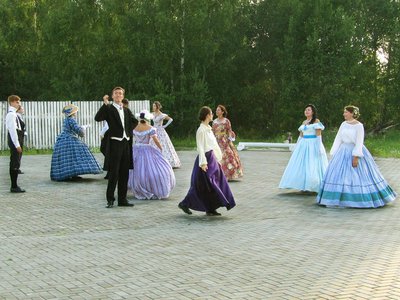 Исторический фестиваль «Танцевальный пикник»