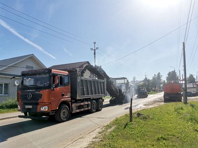 На улице Белякова приступили к ремонту дороги