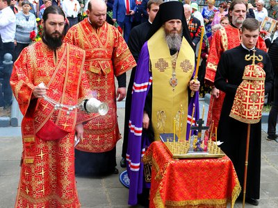 В акции «Бессмертный полк» принял участие епископ Выксунский и Павловский Варнава
