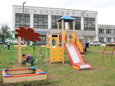 Детская площадка в Шиморском