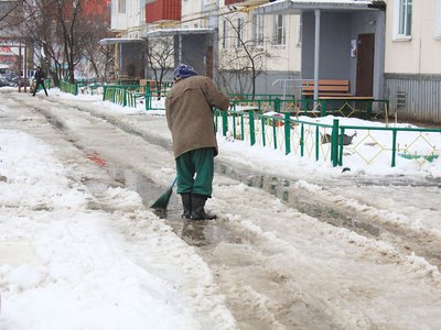 Расчистка улиц от снега (Выкса, 2017 г.)