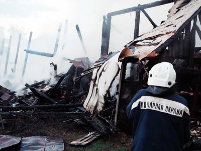 Эксклюзивные кадры с пожара на улице Осипенко