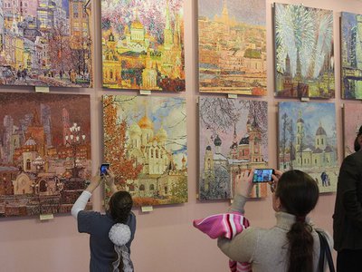 Выставка работ Люси Чарской «Московские чары»