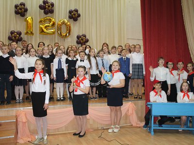 Школе №3 исполнилось 120 лет (Выкса, 2017 г.)