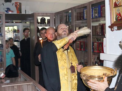 В Выксе освящена епархиальная лавка «Воскресение»