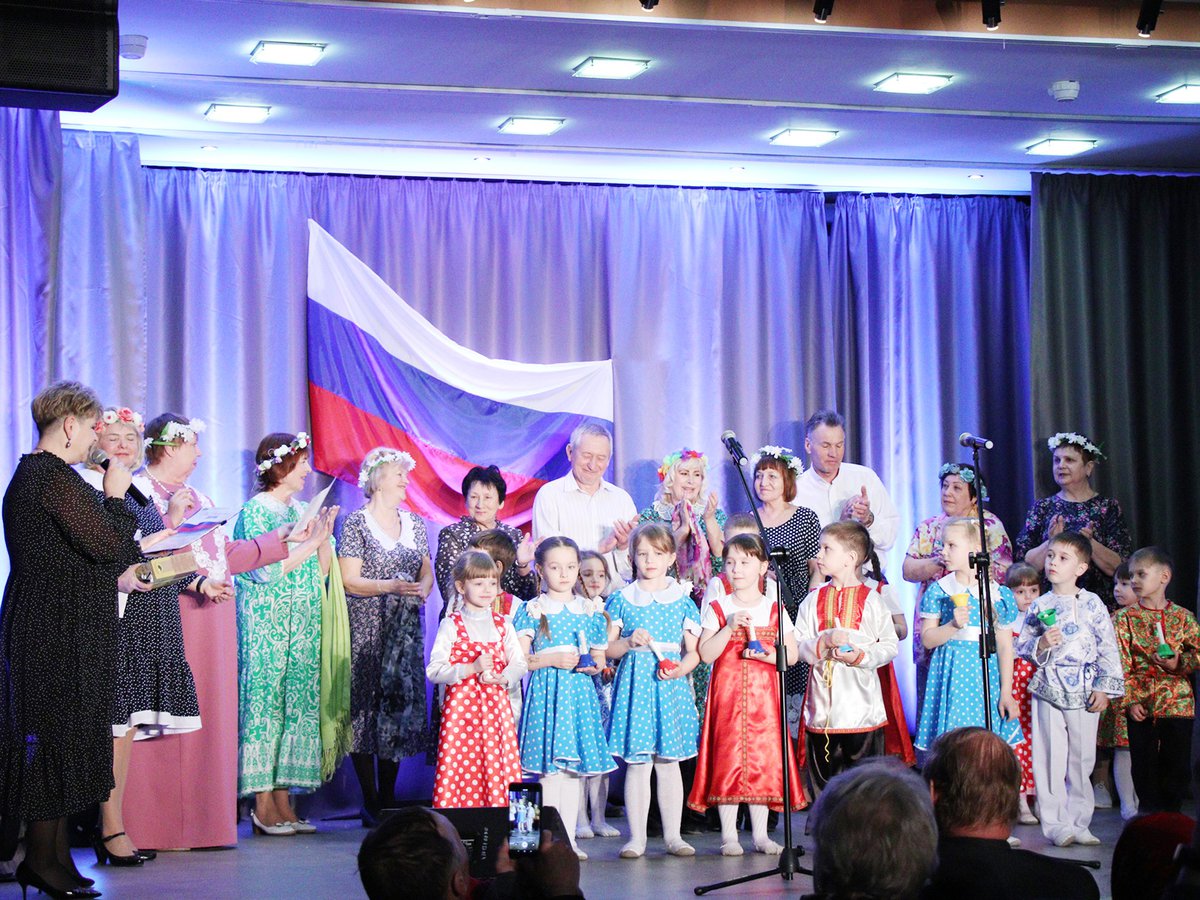 Во Дворце культуры прошёл фестиваль патриотической песни