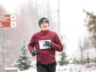 Иван Макаров пробежал 42 километра за четыре часа