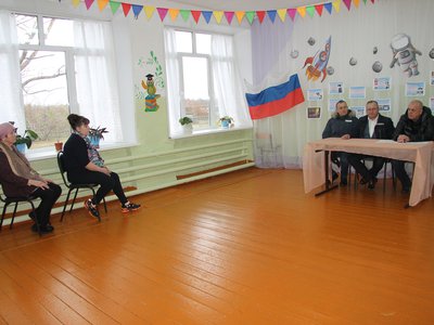 Владимир Кочетков провёл встречи с жителями Покровки и Чупалейки