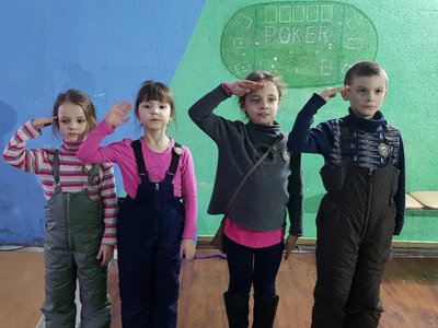 В День защитника Отечества в детском центре «Звезда» прошёл конкурс чтецов
