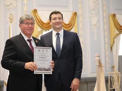 Глеб Никитин наградил победителей конкурса по качеству товаров и услуг