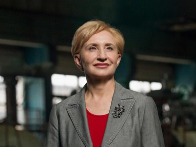 Наталья Назарова поздравляет выксунцев с Днём России