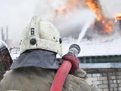 В Мотмосе огонь повредил жилой дом